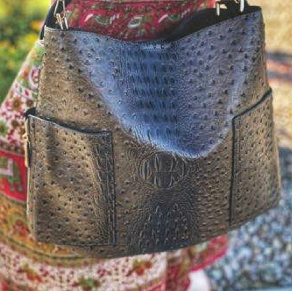 Ostrich Vegan Purse - Black
